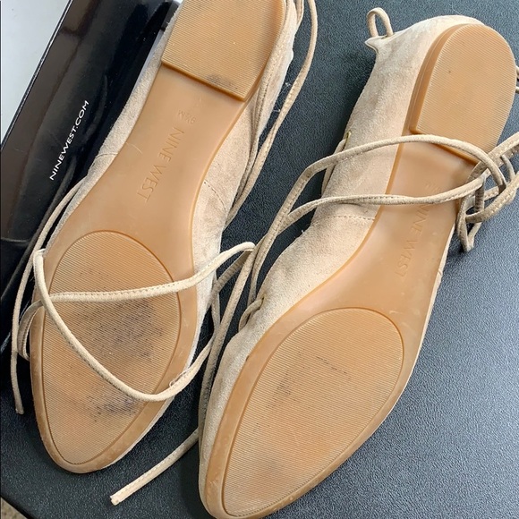 Flats - Picture 3 of 3